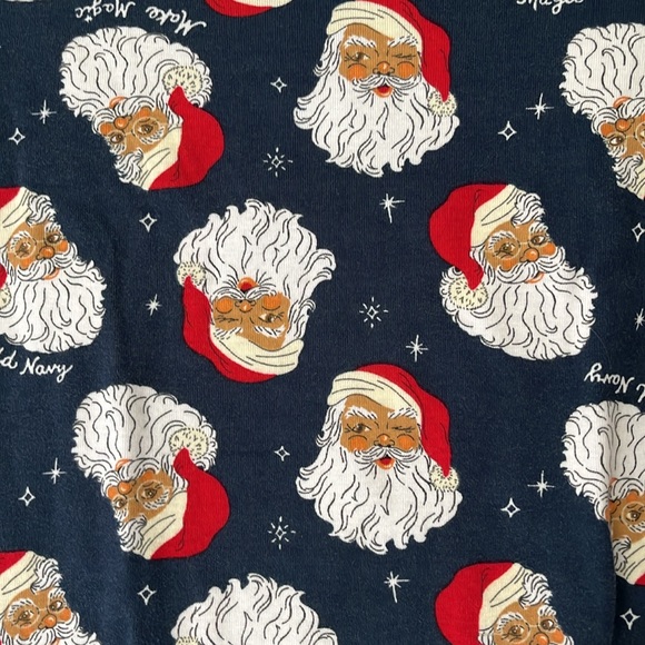 Unisex Snug Fitting Santa Pajama Set - Picture 6 of 7